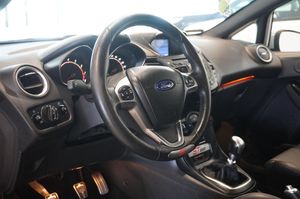 Ford Fiesta bild 2