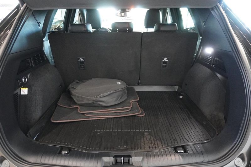 Ford Kuga bild 11