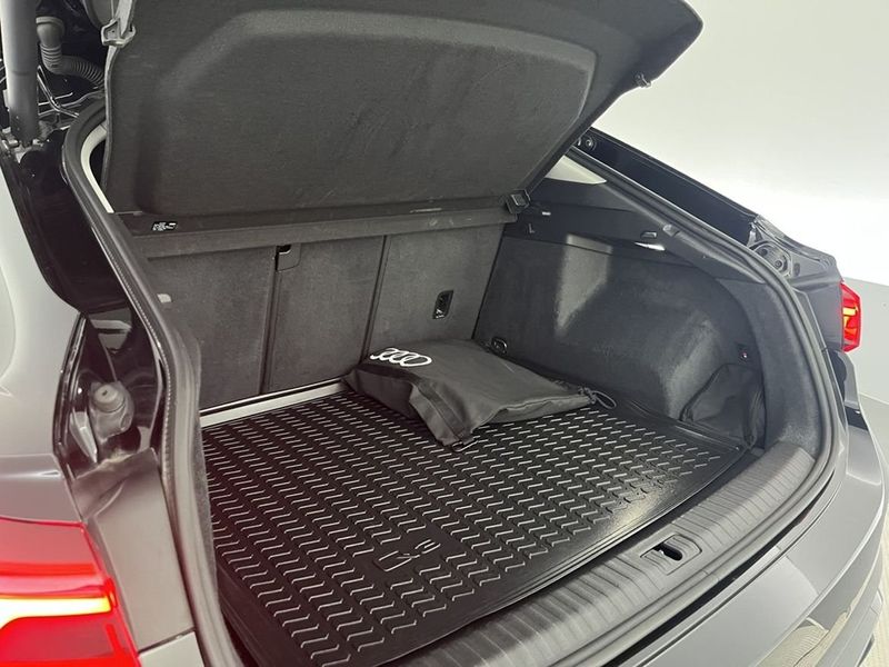 Audi Q3 bild 18