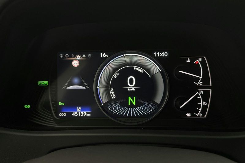 Lexus UX bild 10