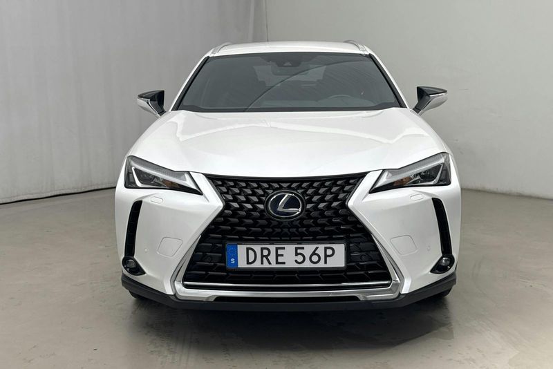Lexus UX bild 4