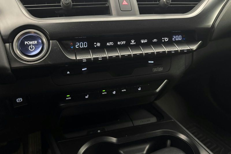 Lexus UX bild 14