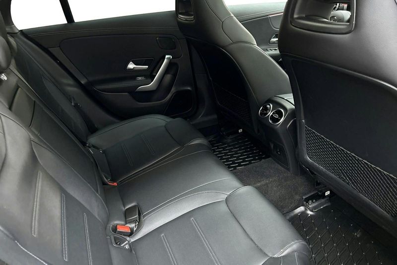Mercedes CLA250 bild 8