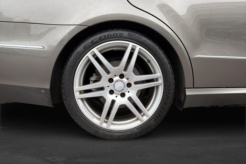 Mercedes E220 bild 11