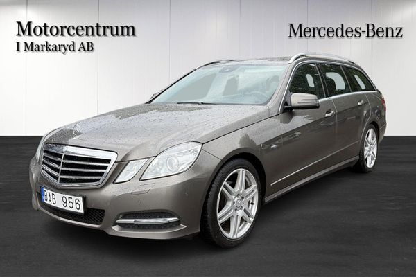 Mercedes E220 T CDI Avantgarde/Automat/Drag/P-Sensor - 2011