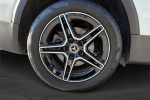 Mercedes GLB220 bild 6