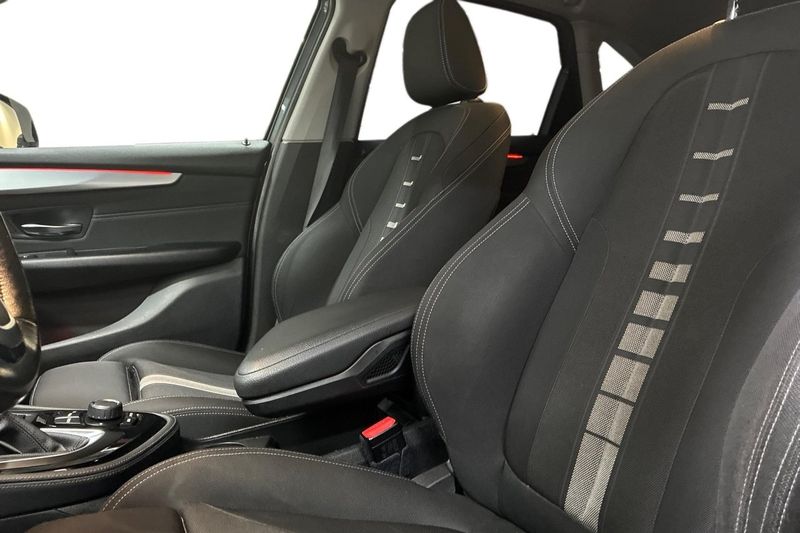 BMW 218 bild 13