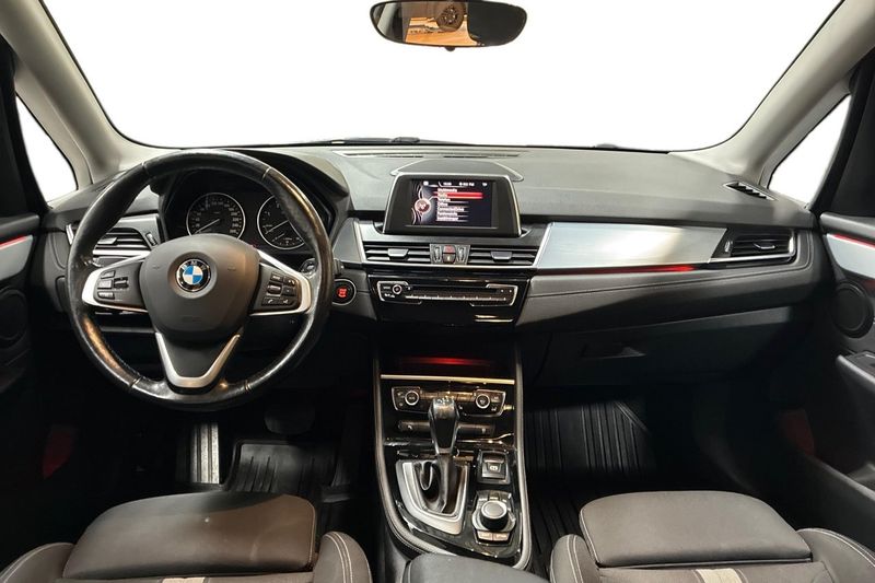 BMW 218 bild 12