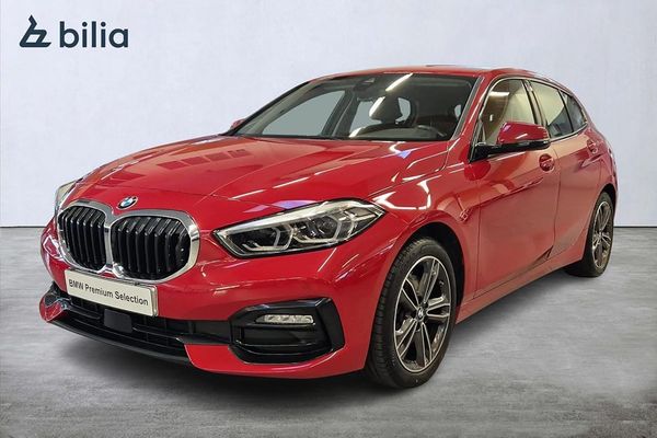 BMW 118 i Sport line Rattvärme Navi Farthållare PDC Bak *MOMS* - 2023