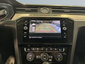Volkswagen Passat bild 11