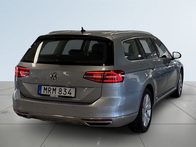 Volkswagen Passat bild 6