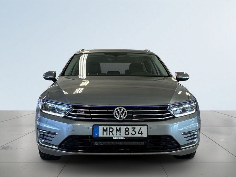 Volkswagen Passat bild 2