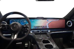 Mercedes GLC400 bild 7