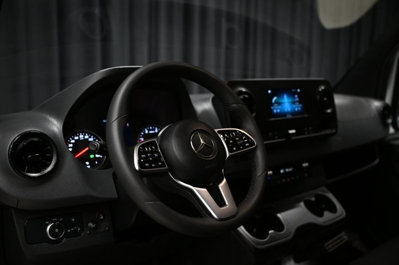 Mercedes Sprinter bild 13
