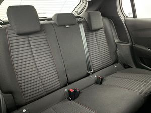 Peugeot 208 bild 24