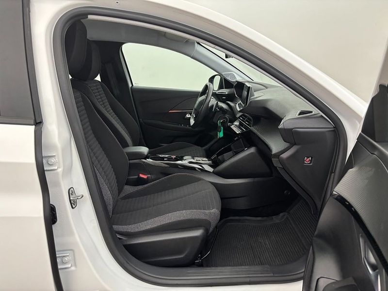 Peugeot 208 bild 23