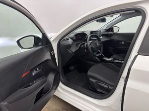 Peugeot 208 bild 12