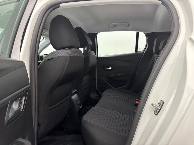Peugeot 208 bild 15