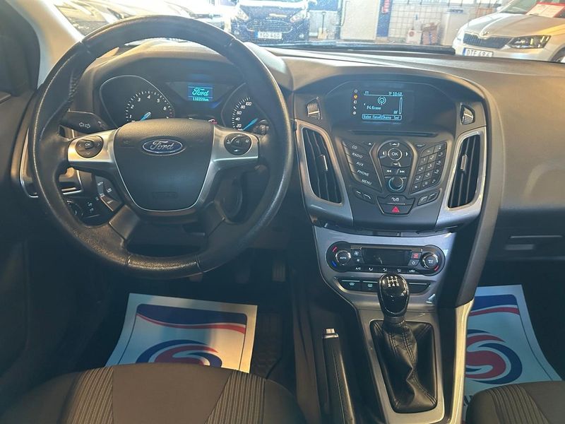 Ford Focus bild 12