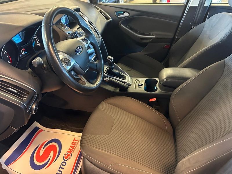 Ford Focus bild 9