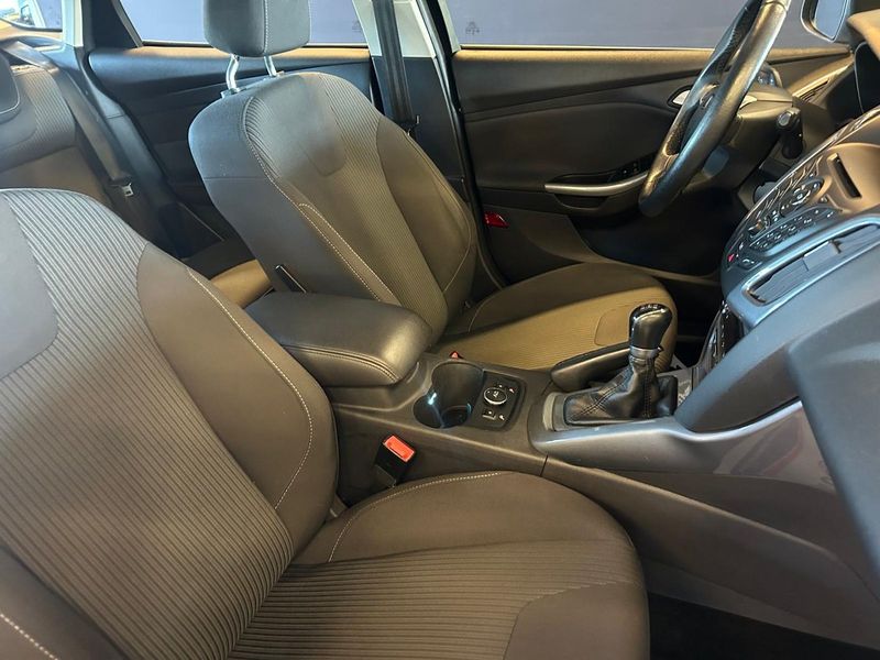 Ford Focus bild 18