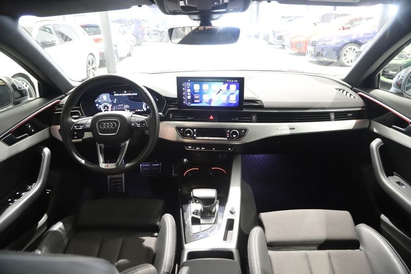 Audi A4 bild 14