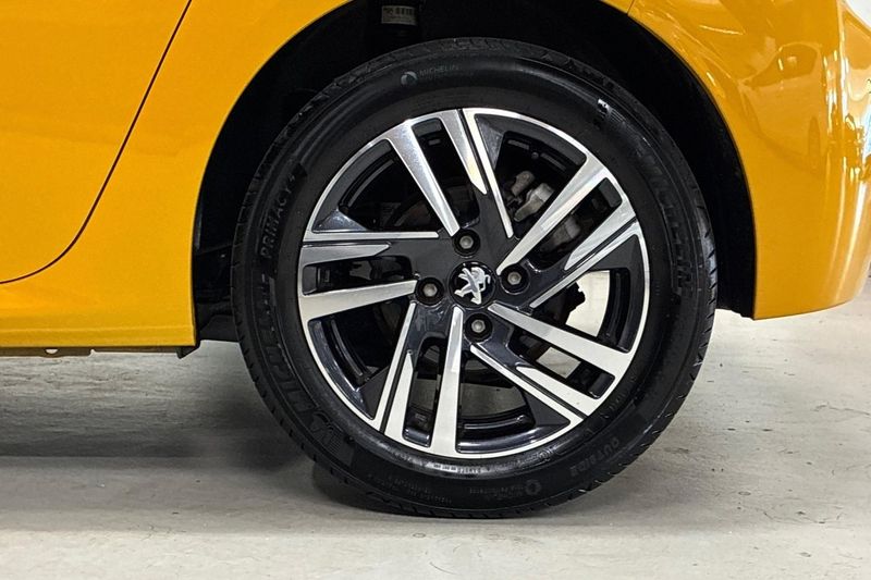 Peugeot 208 bild 11