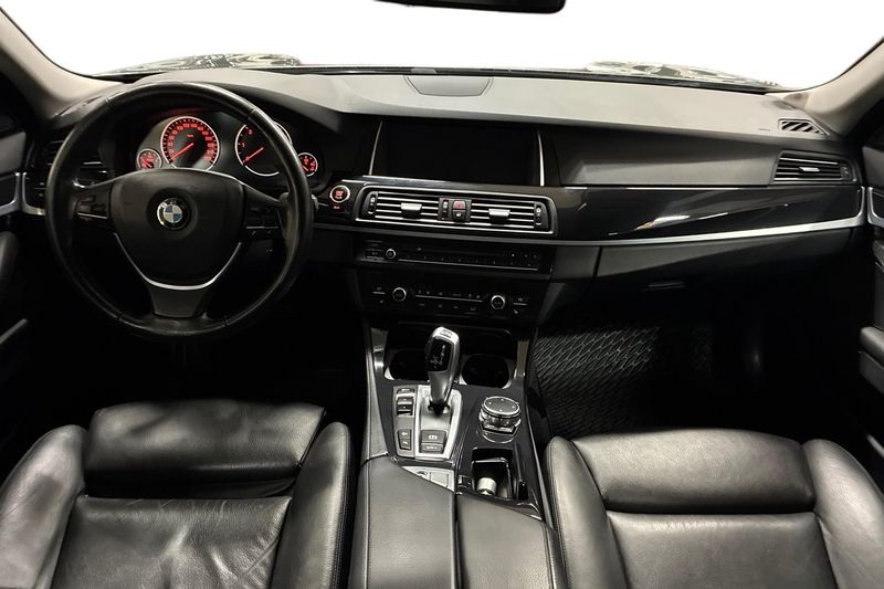 BMW 520 bild 12