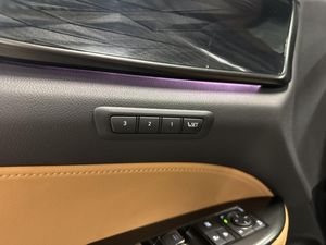 Lexus NX bild 17
