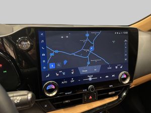 Lexus NX bild 11