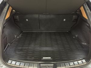 Lexus NX bild 9