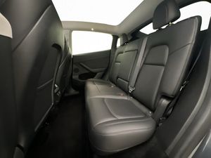 Tesla Model Y bild 19