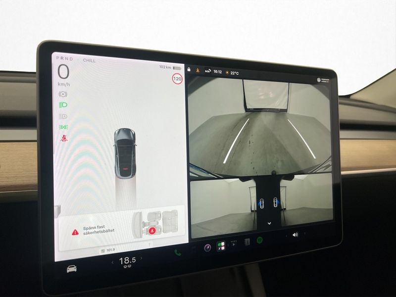 Tesla Model Y bild 22