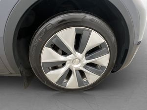Tesla Model Y bild 31