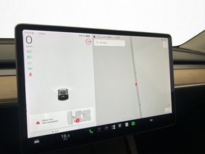 Tesla Model Y bild 20