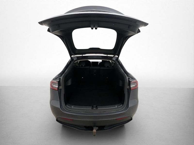 Tesla Model Y bild 12