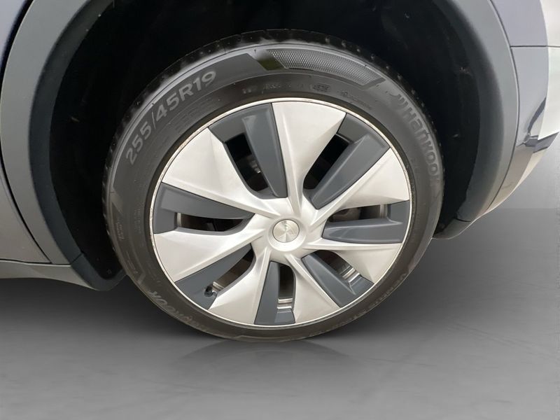 Tesla Model Y bild 29