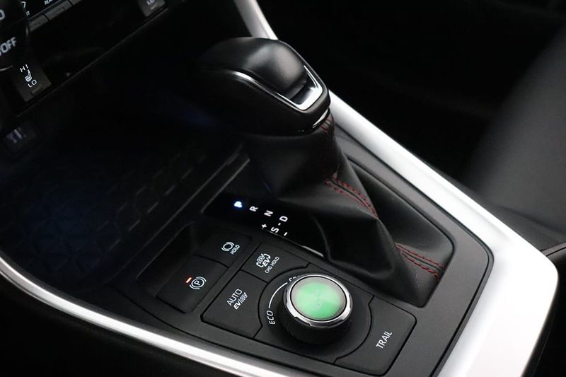 Suzuki Across bild 13