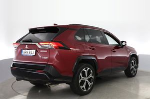Suzuki Across bild 6