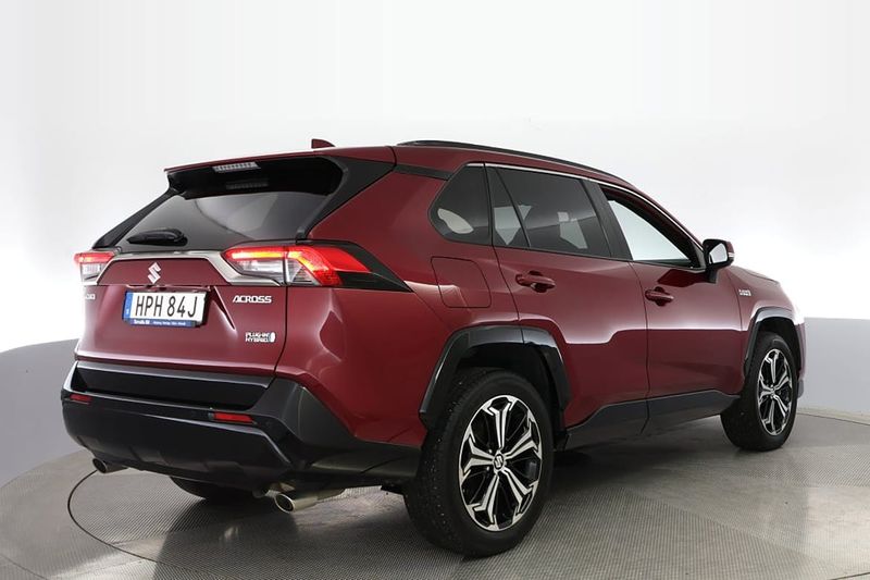 Suzuki Across bild 6