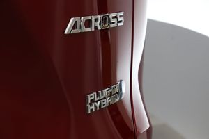 Suzuki Across bild 12