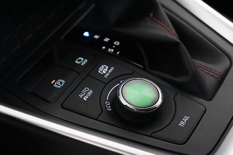 Suzuki Across bild 17
