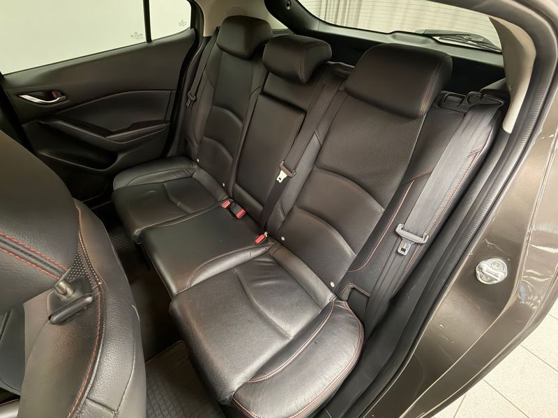 Mazda 3 bild 7