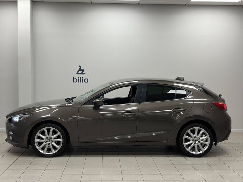 Mazda 3 bild 2
