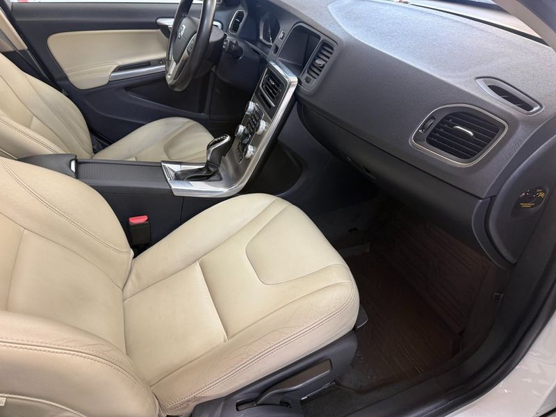 Volvo V60 bild 9