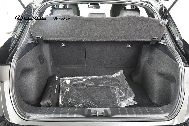 Lexus LBX bild 9
