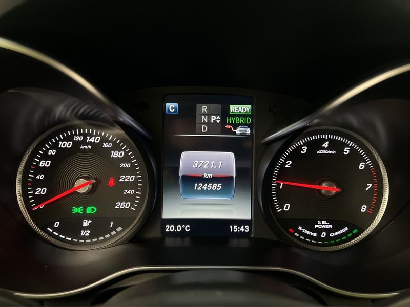 Mercedes GLC350 bild 18