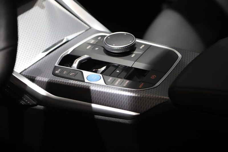 BMW i4 bild 13