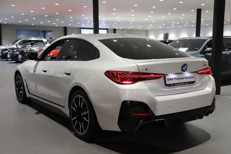 BMW i4 bild 14