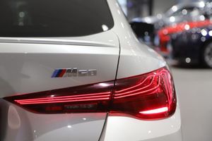BMW i4 bild 11